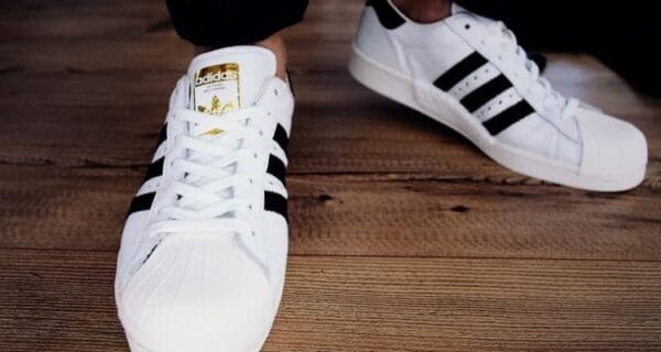 sneakers for male nurses