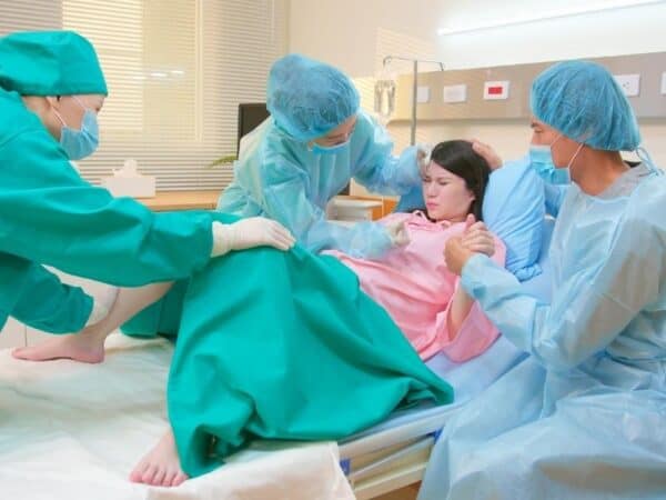 Can You Work In Labor And Delivery As A New Grad Nurse Nurse Money Talk   Article Image Giving Labor 600x450 