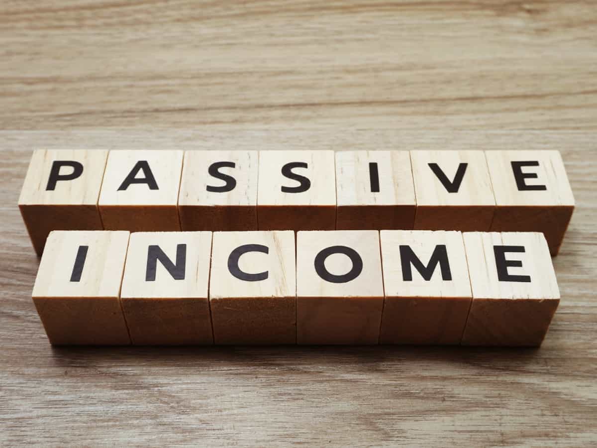 20-best-passive-income-ideas-for-nurses-a-guide-to-financial-freedom